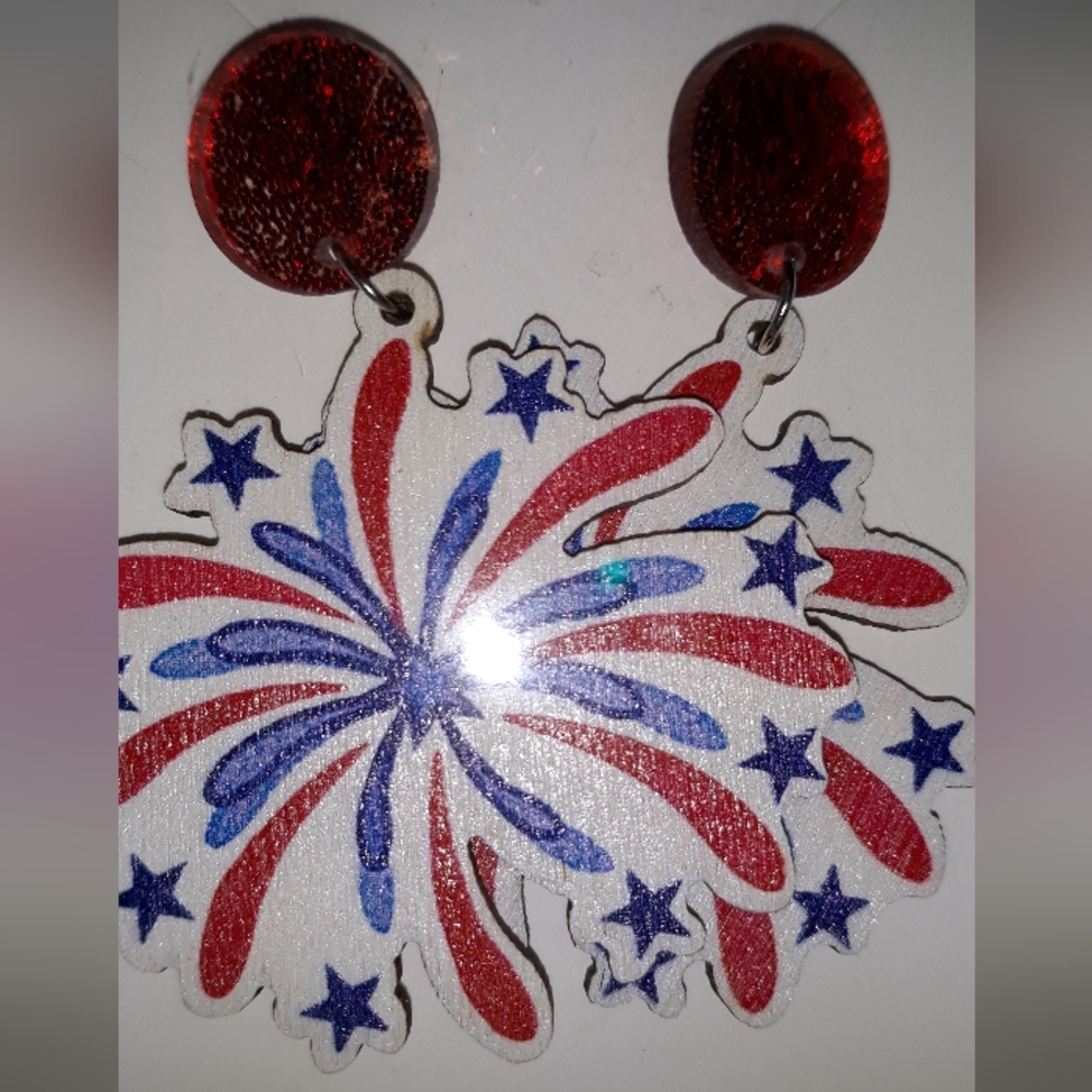 Fourth of July Earrings SKULL  Teardrop wood acrylic patriotic 925 ss wires NEW - Picture 7 of 13